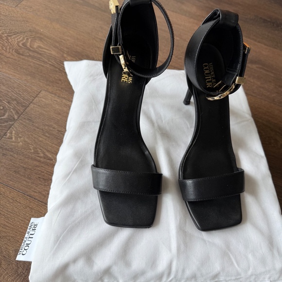 Versace Jeans Couture Sandals - Picture 3 of 3